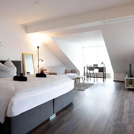 Greentreehomes - - Balkon Mit Vesteblick - Privatparkplatz Appartement