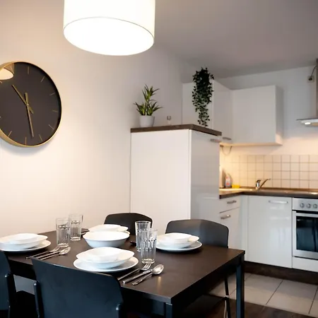 Greentreehomes - - Balkon Mit Vesteblick - Privatparkplatz Appartement